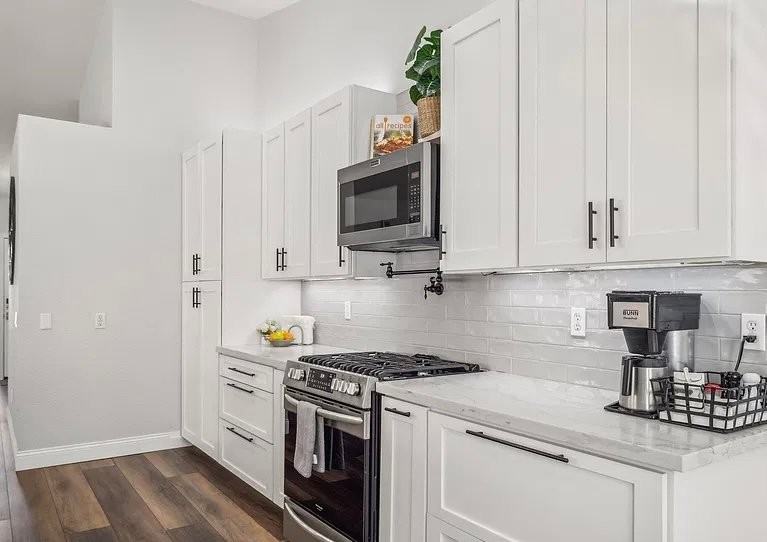 14659 W Mulberry Dr - Photo 3 of 20