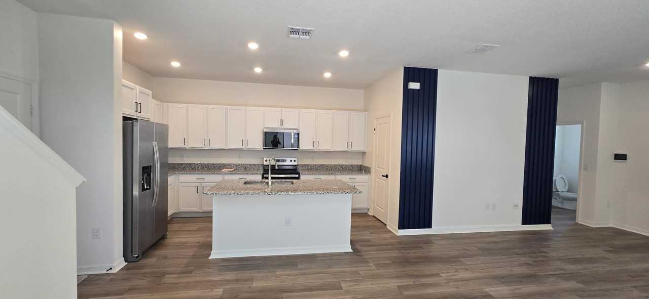 748 Overpool Ave - Photo 3 of 14