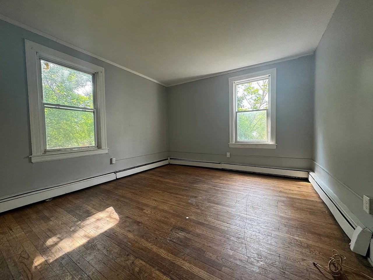 216 S Marshall St #1 - Photo 4 of 7