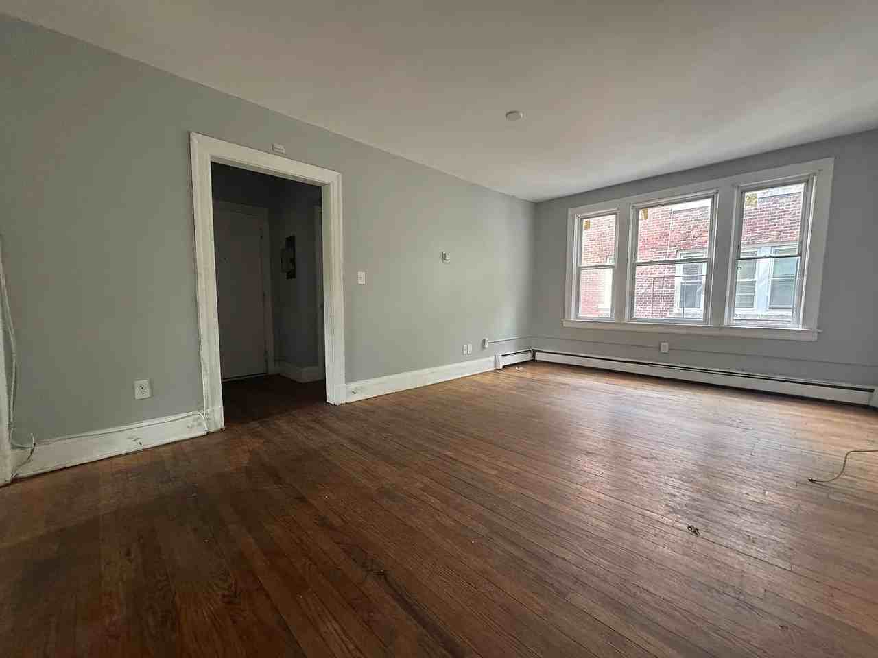 216 S Marshall St #1 - Photo 7 of 7