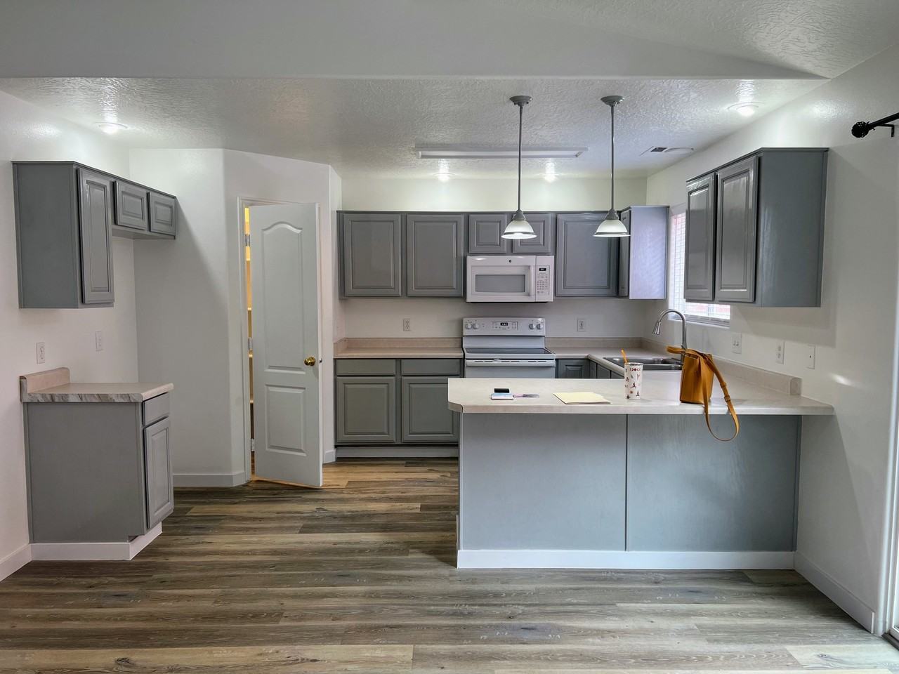 2099 E Middleton Dr #10 - Photo 3 of 20