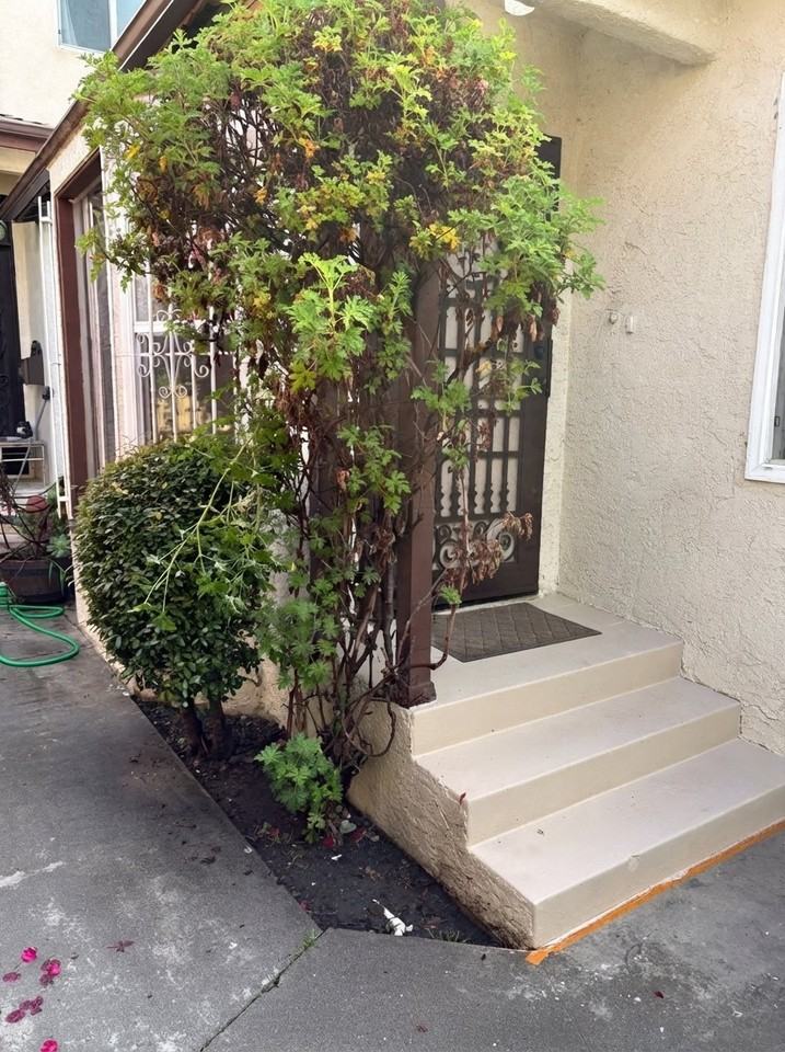 1644 S Garth Ave #NA - Photo 3 of 13