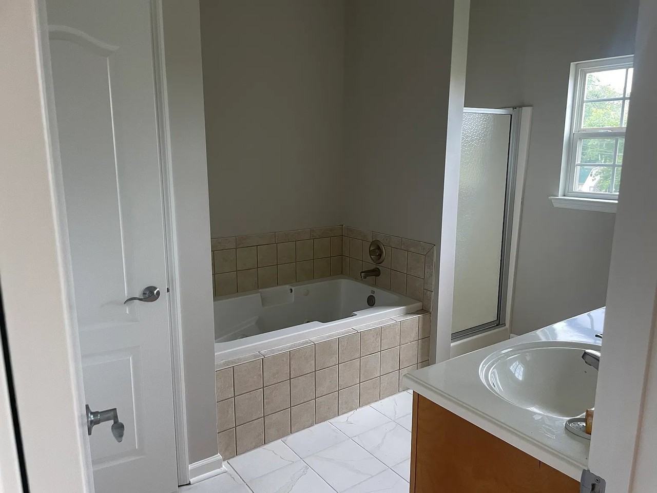 9603 Scarlet Oak Ln - Photo 5 of 7