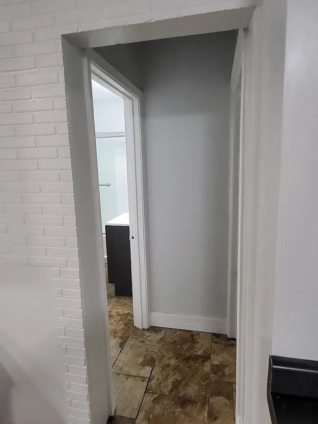 721 W 4th St - Photo 7 of 19