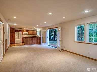 135A Marguerite Pl #4 - Photo 3 of 15