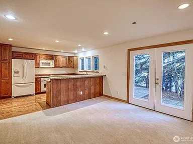 135A Marguerite Pl #4 - Photo 4 of 15