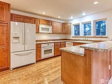 135A Marguerite Pl #4 - Photo 6 of 15