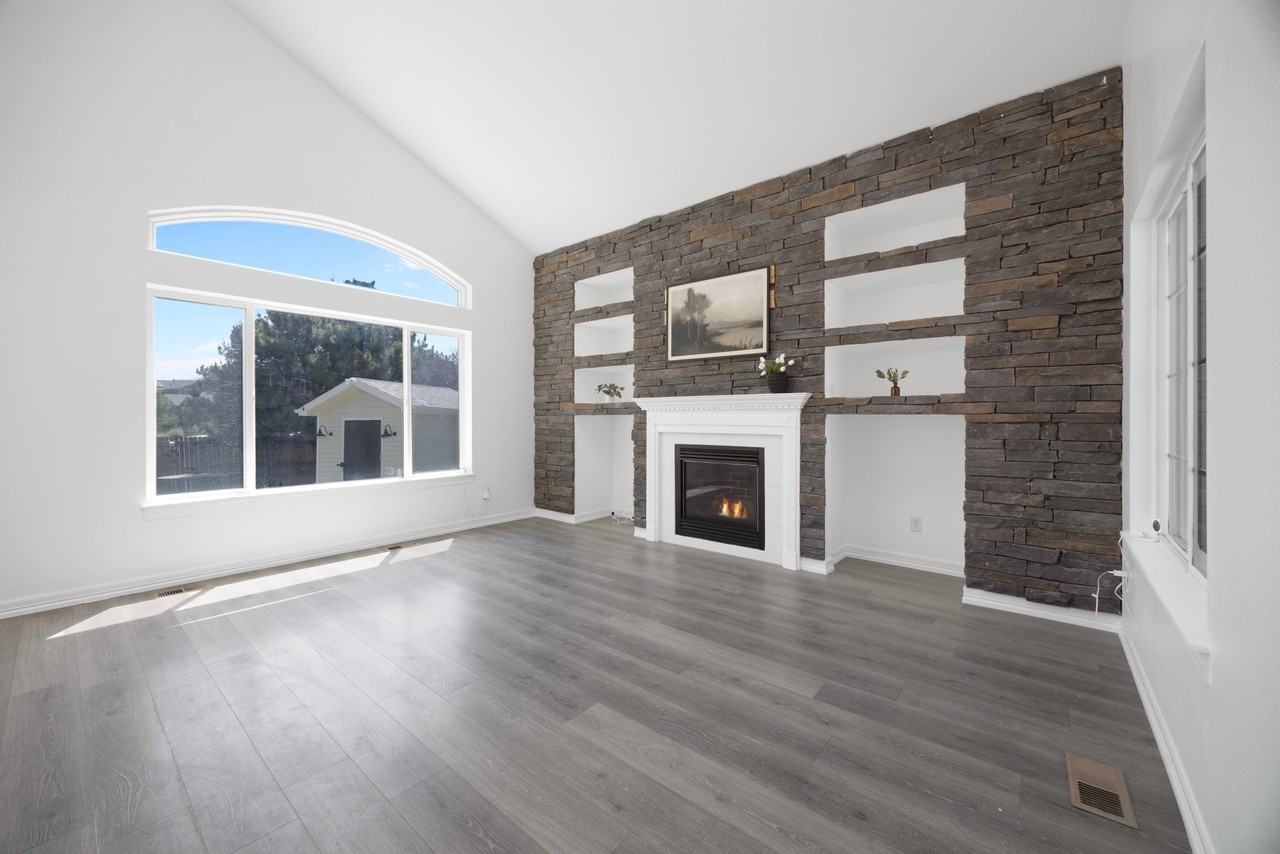 312 Mountain View Ave - Photo 3 of 16