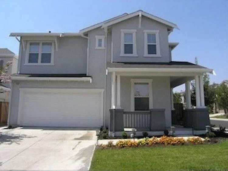 2202 S Donovan Way - Photo 2 of 2
