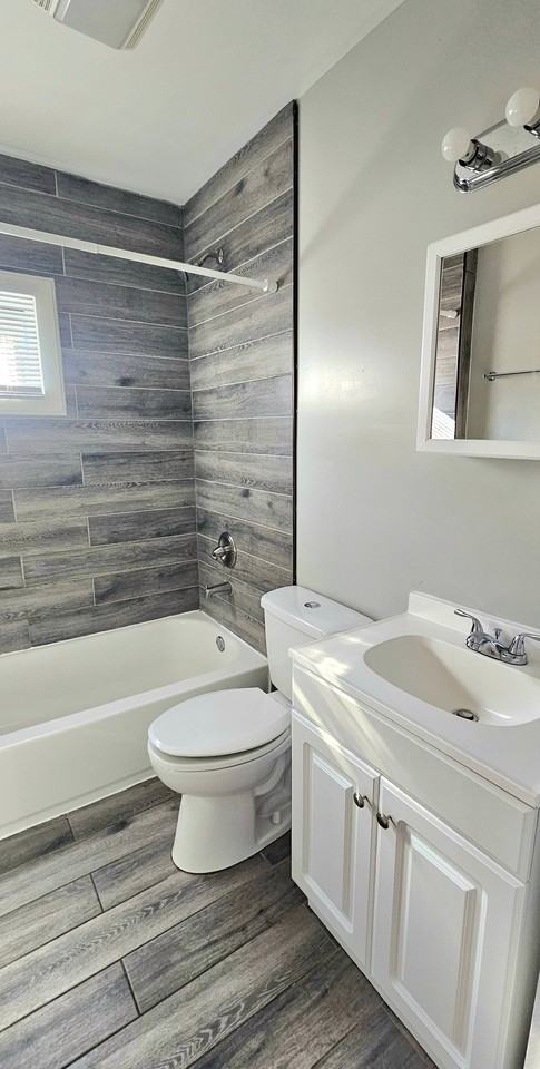 89 Hubinger St #3 - Photo 5 of 14