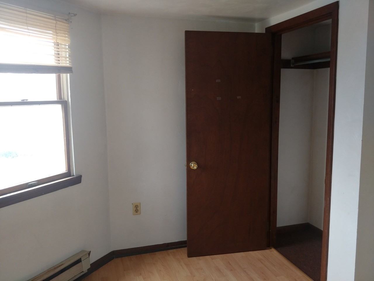 120 Custer Ave #3 - Photo 4 of 5