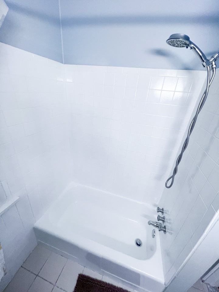 17 E Connecticut Ave #2ndFL - Photo 3 of 14