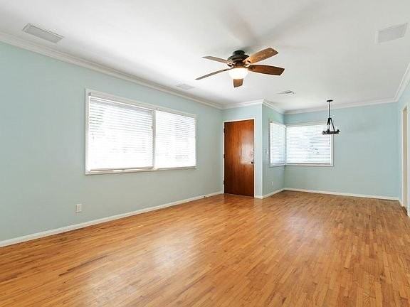 230 W Pacific St