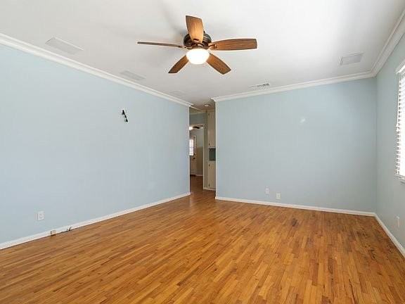 230 W Pacific St - Photo 2 of 3