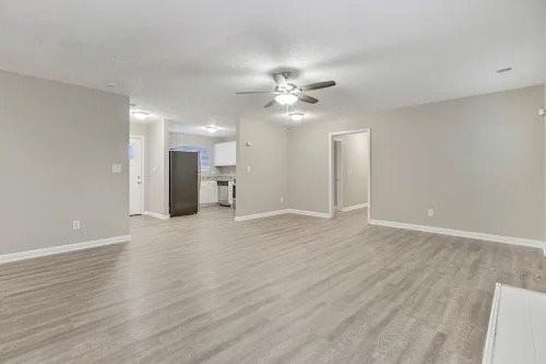 2060 Claude St Nw - Photo 6 of 10