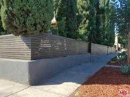 4308 Lockwood Ave - Photo 5 of 7
