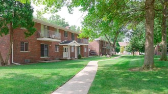 30040 Kingsbridge Dr - Photo 1 of 1