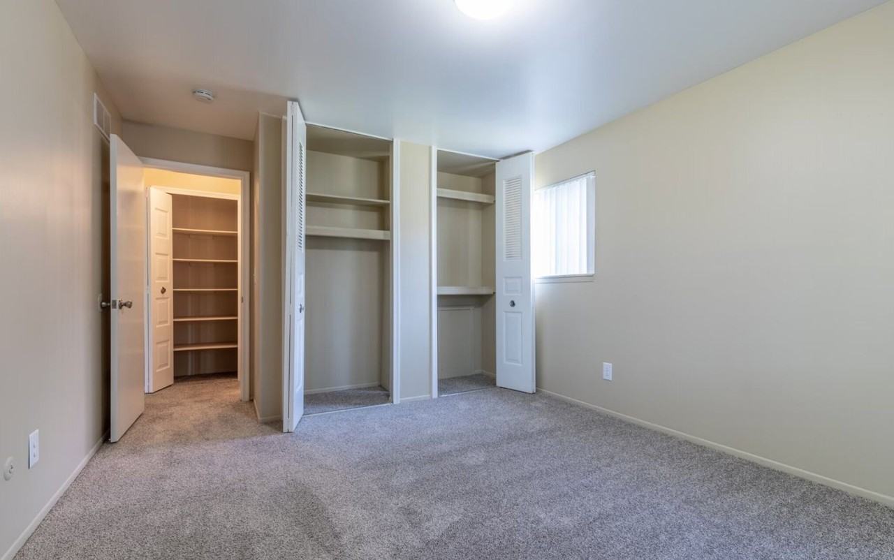 30040 Kingsbridge Dr - Photo 7 of 33