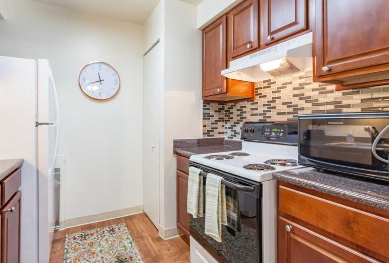 33105 Warren Rd. - Photo 7 of 24