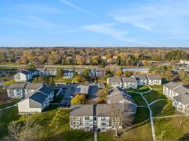 featured image of 27517 Gateway Dr E