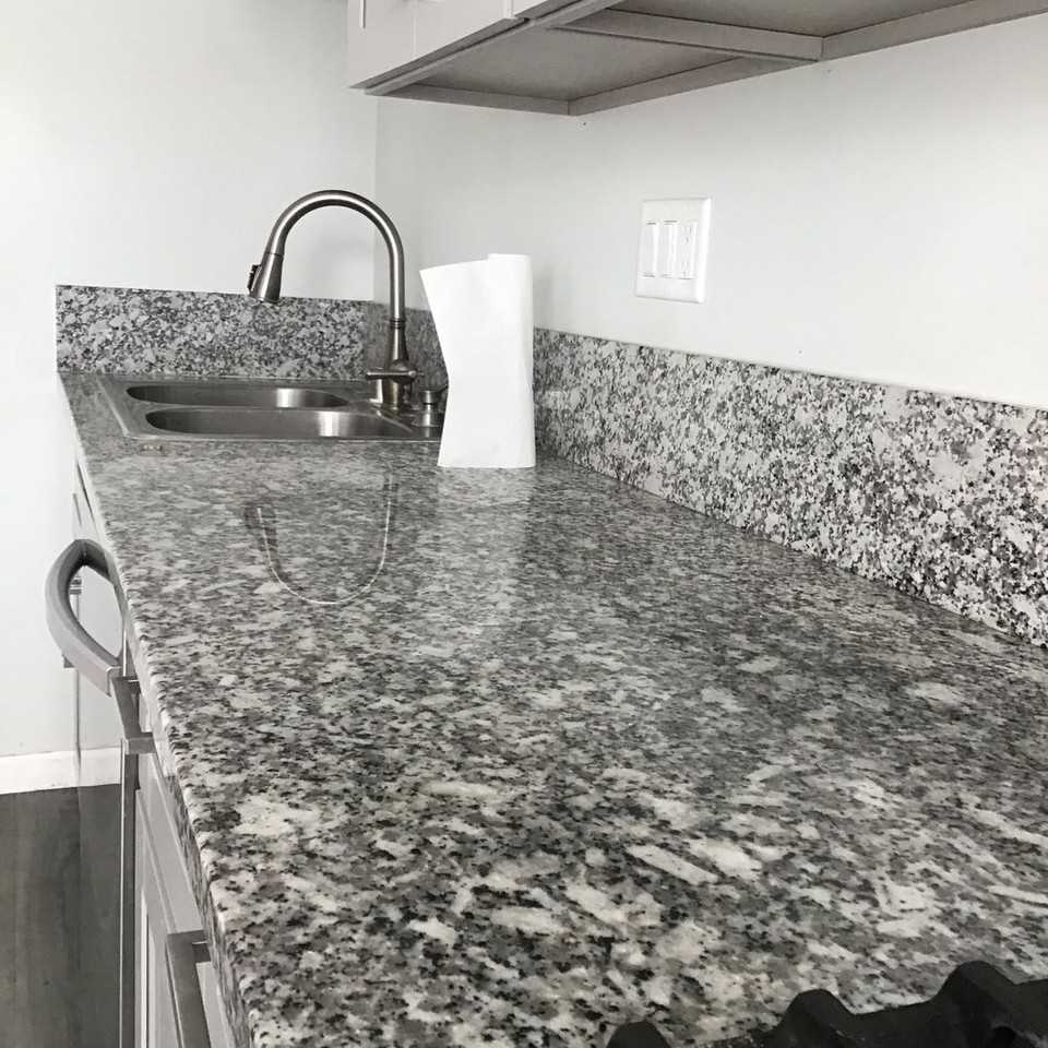 37 Laurel Ave - Photo 5 of 6