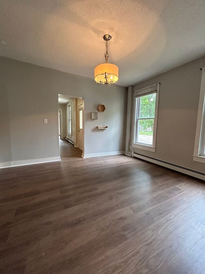 409 West Ave S - Photo 7 of 15