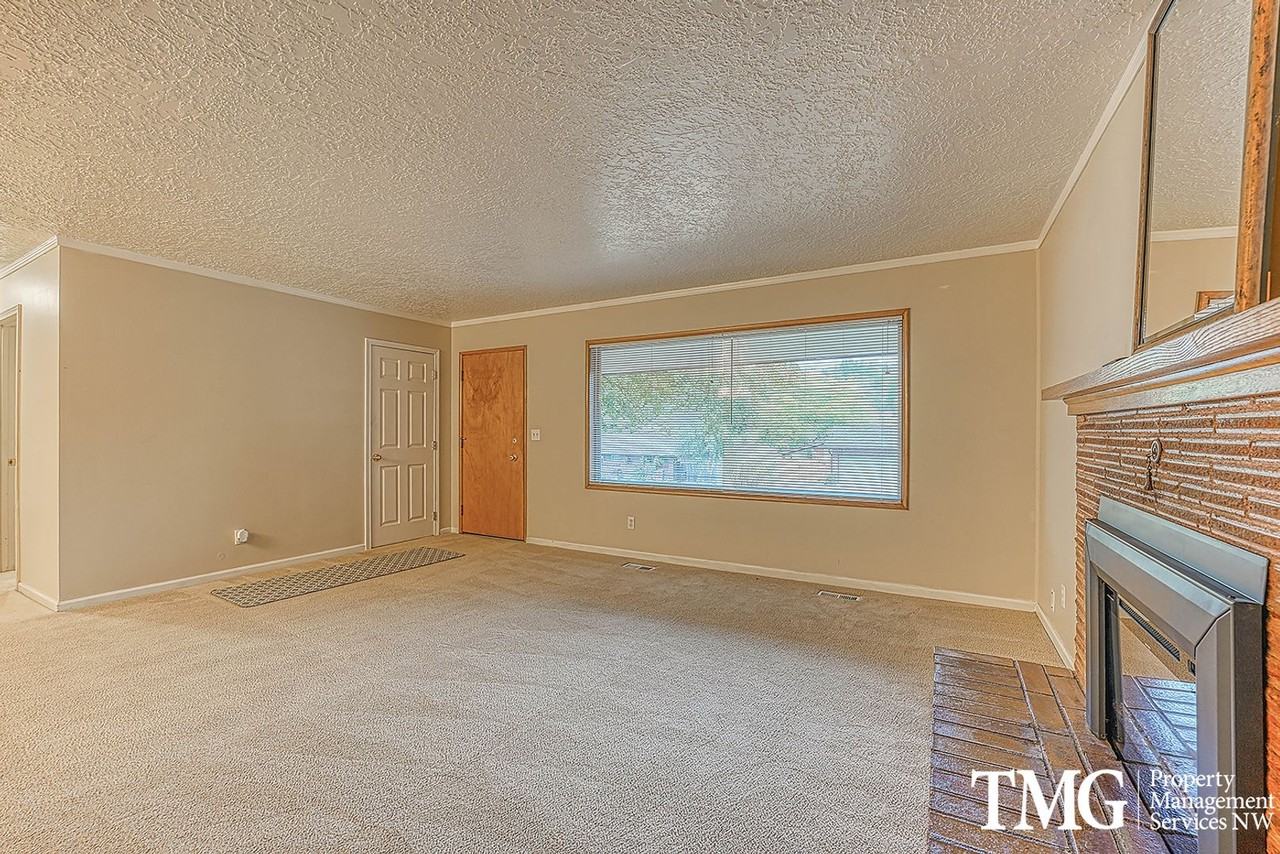 2832 E 1st Ave - Photo 2 of 35