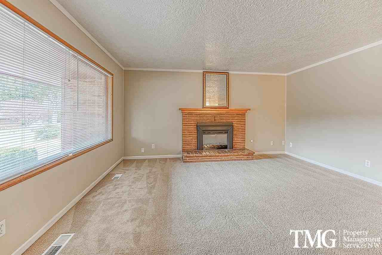 2832 E 1st Ave - Photo 4 of 35