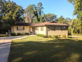featured image of 411 Montrose St