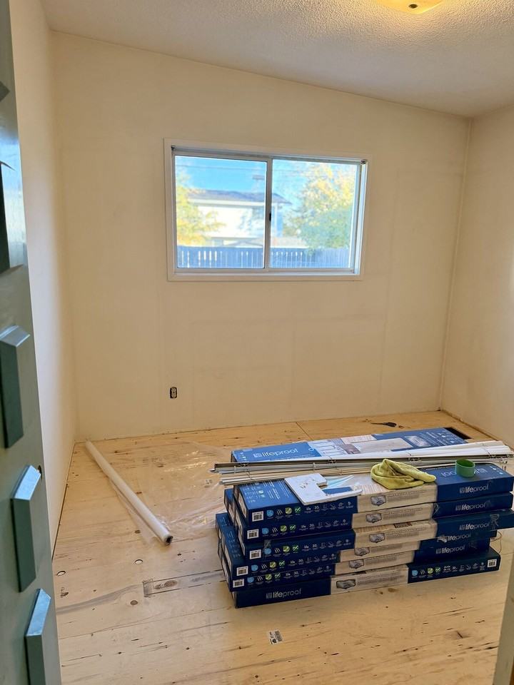 11408 53 Ave Nw - Photo 5 of 10