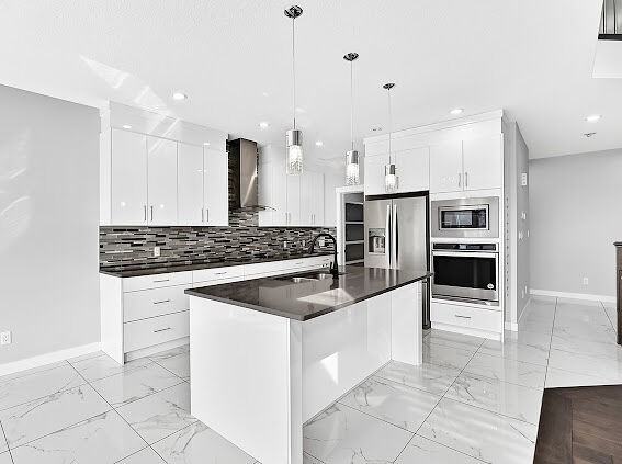 3519 46 Ave - Photo 4 of 20