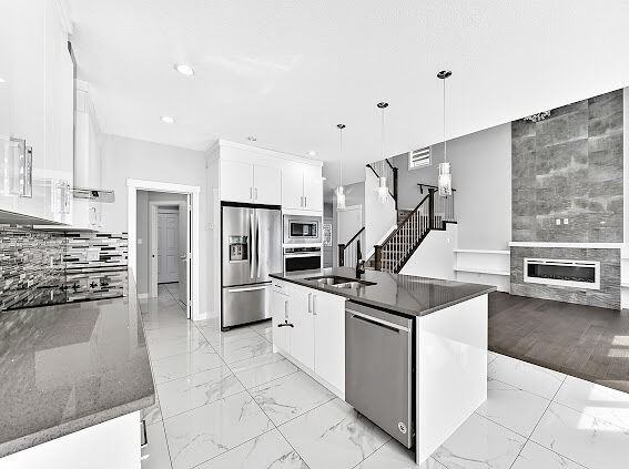 3519 46 Ave - Photo 5 of 20