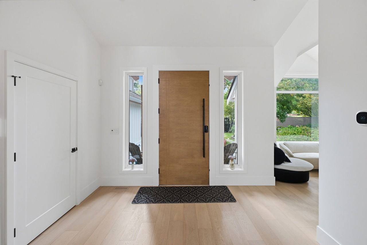 15821 36 Ave - Photo 4 of 36