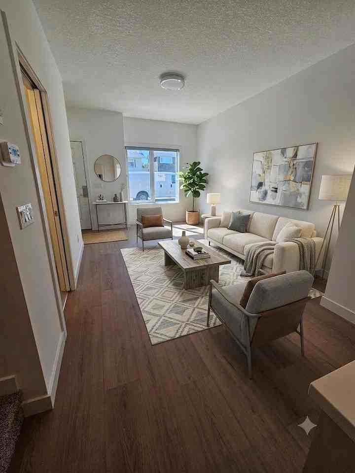 3610 10 Ave Se - Photo 2 of 21