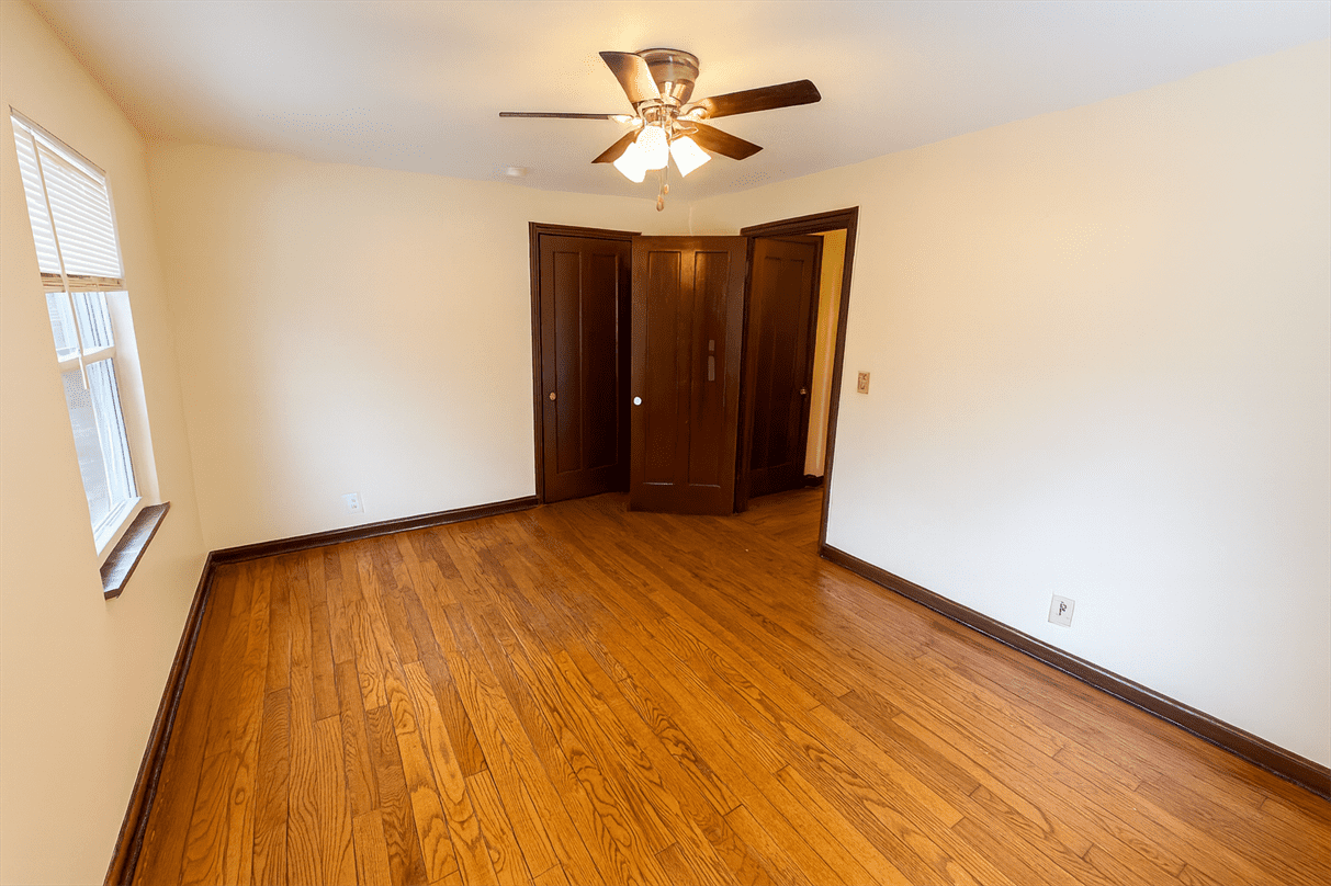 1627 Summit Rd #2 - Photo 6 of 7
