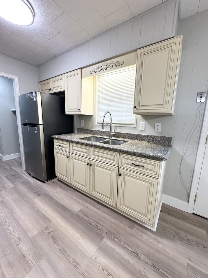 104 Dianne St #NA - Photo 3 of 14
