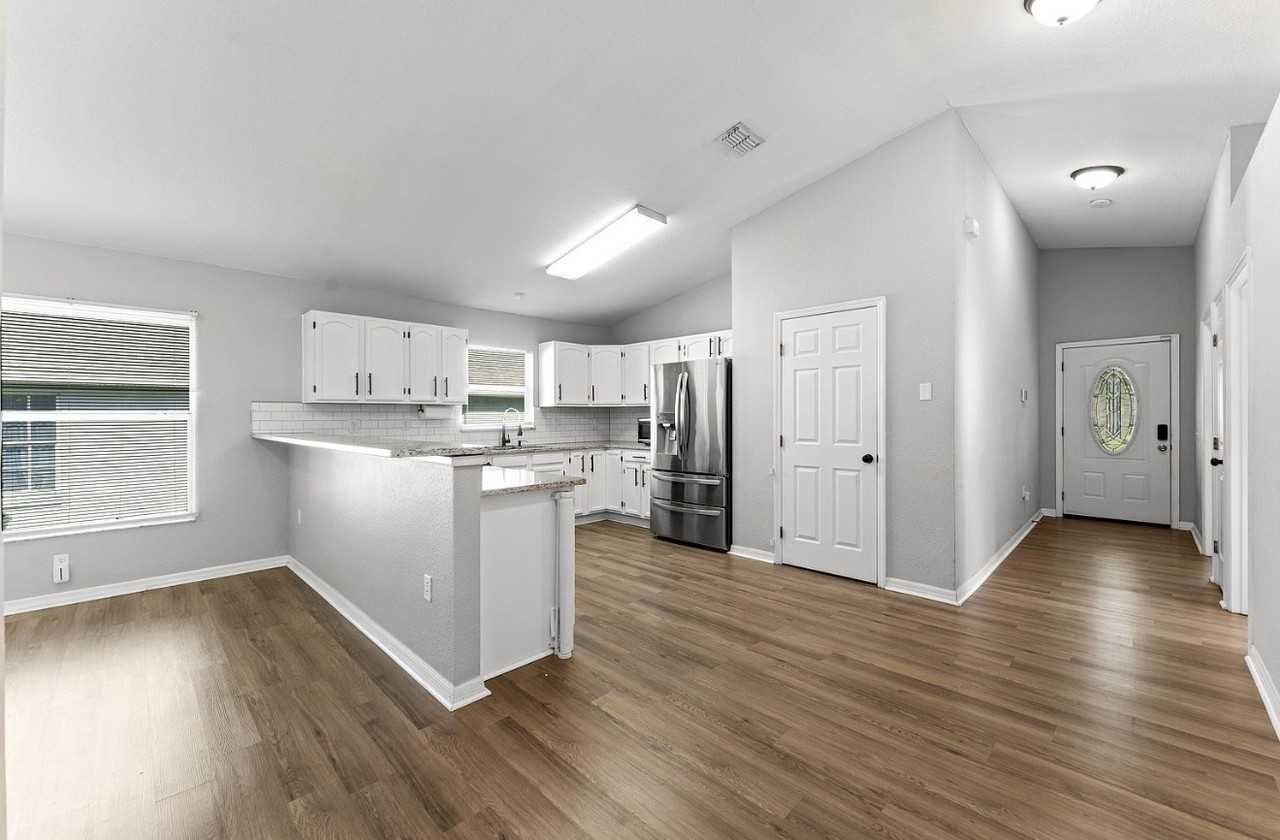 1148 Ruby St #NA - Photo 4 of 20