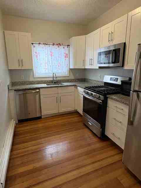 195 Winthrop St #2