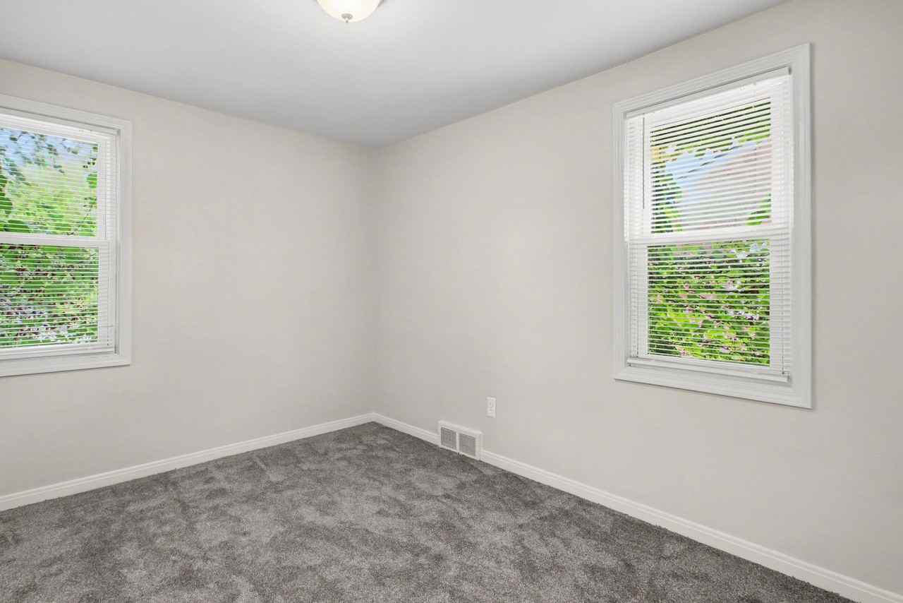 24434 W Chicago #NA - Photo 7 of 12