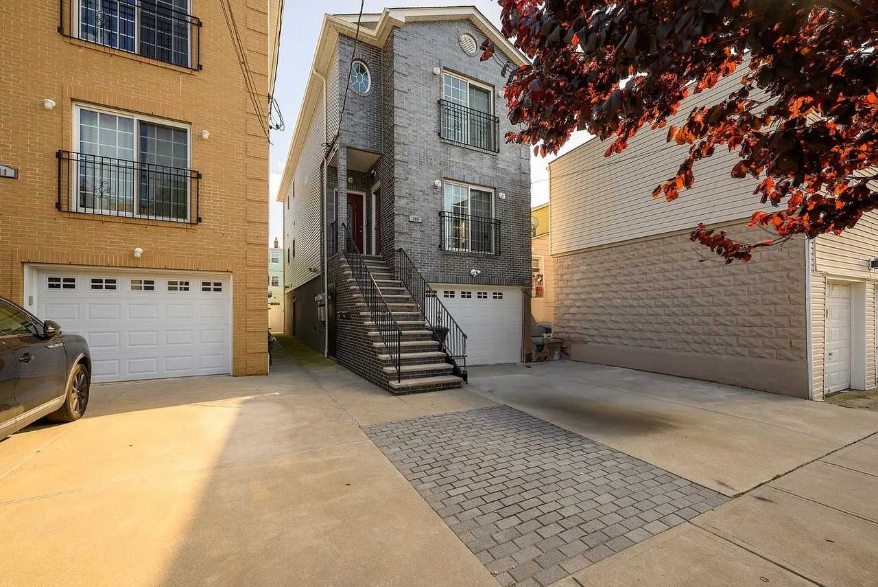 309 Jersey St #1 - Photo 2 of 12