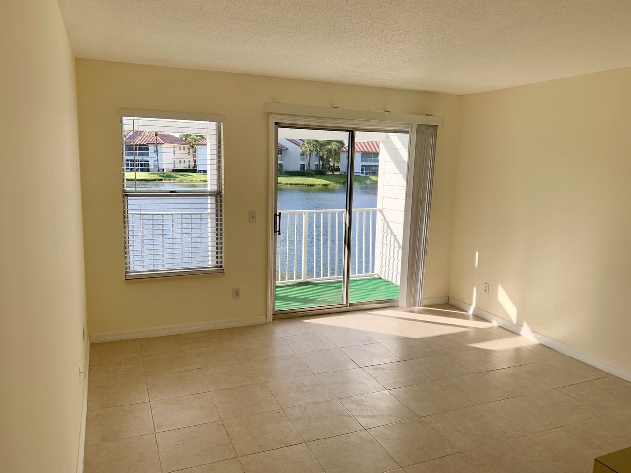 164 Cypress Point Dr #164 - Photo 3 of 10