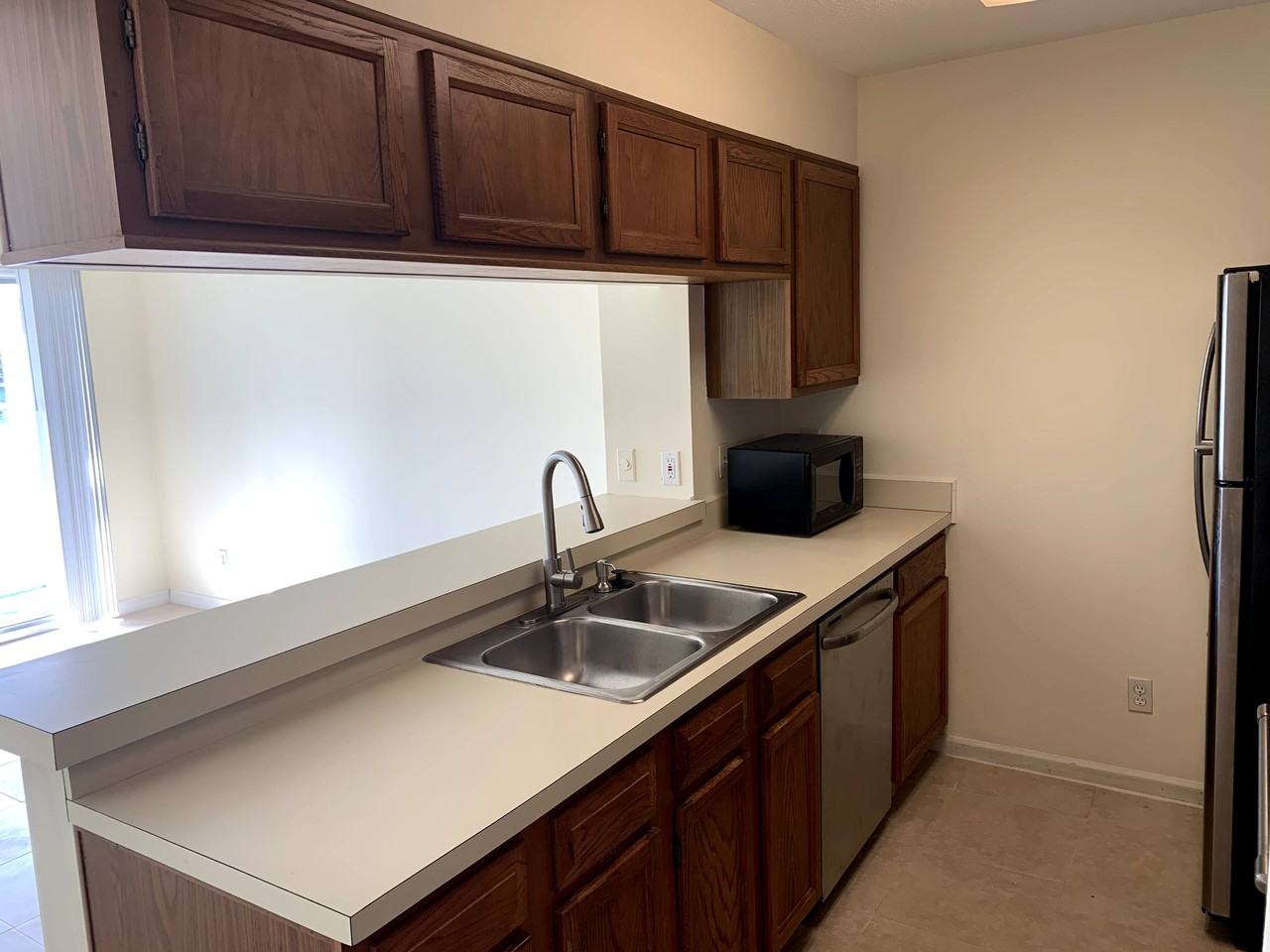 164 Cypress Point Dr #164 - Photo 5 of 10