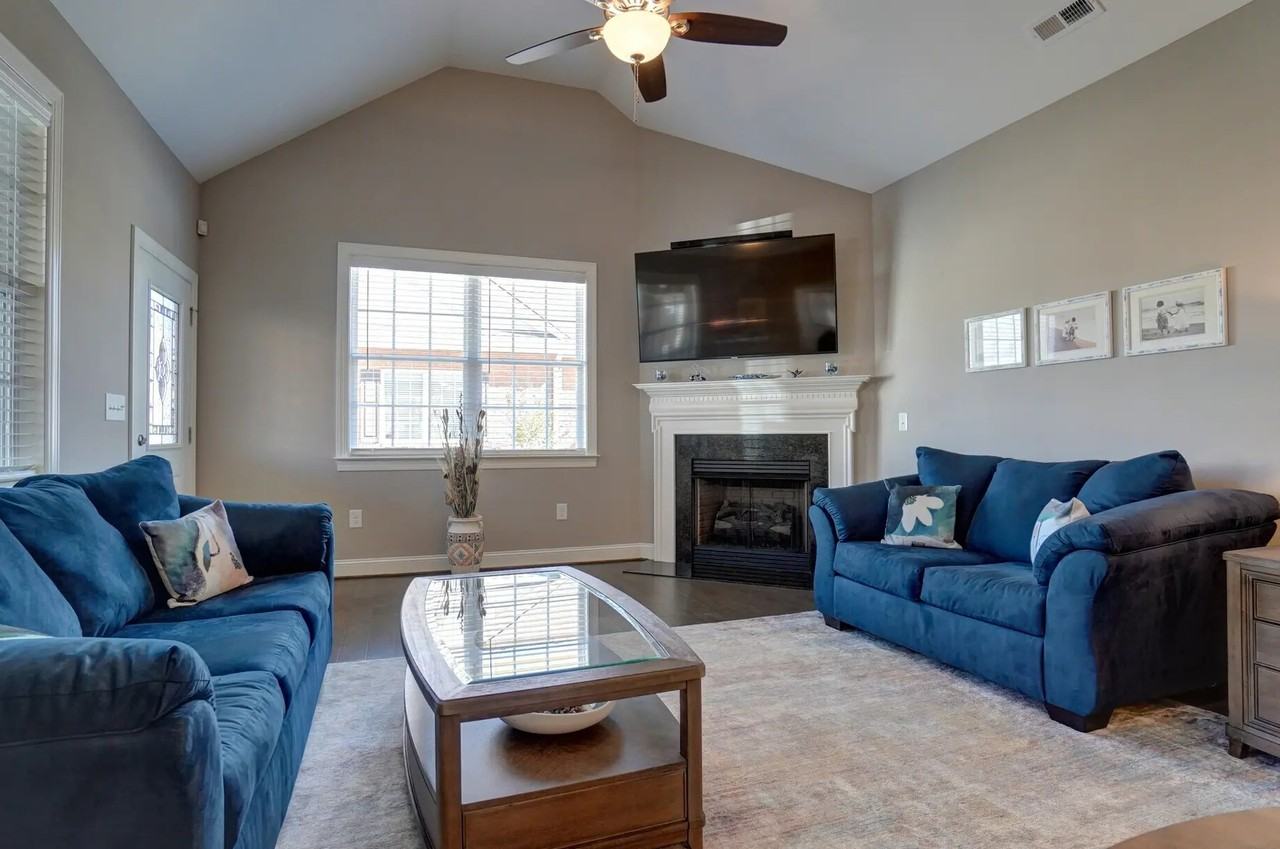 2335 Sylvia Ct #NA - Photo 6 of 43