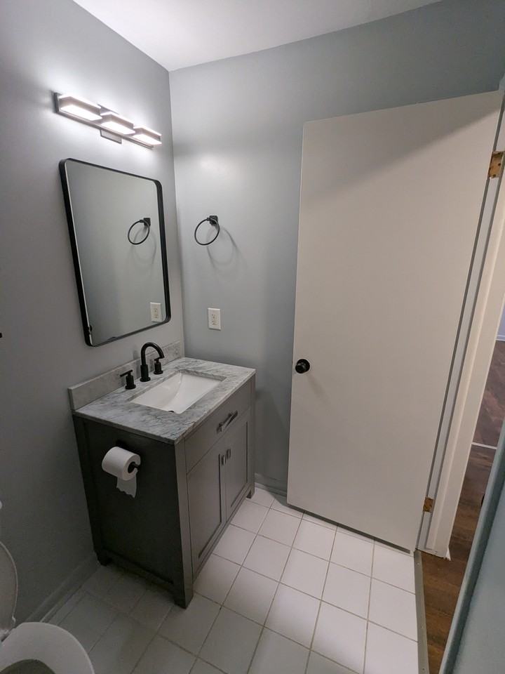 523 Bainbridge Dr Apt 25 #NA - Photo 7 of 20