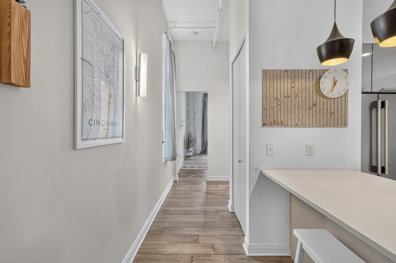 813 Broadway 302 #NA - Photo 4 of 20