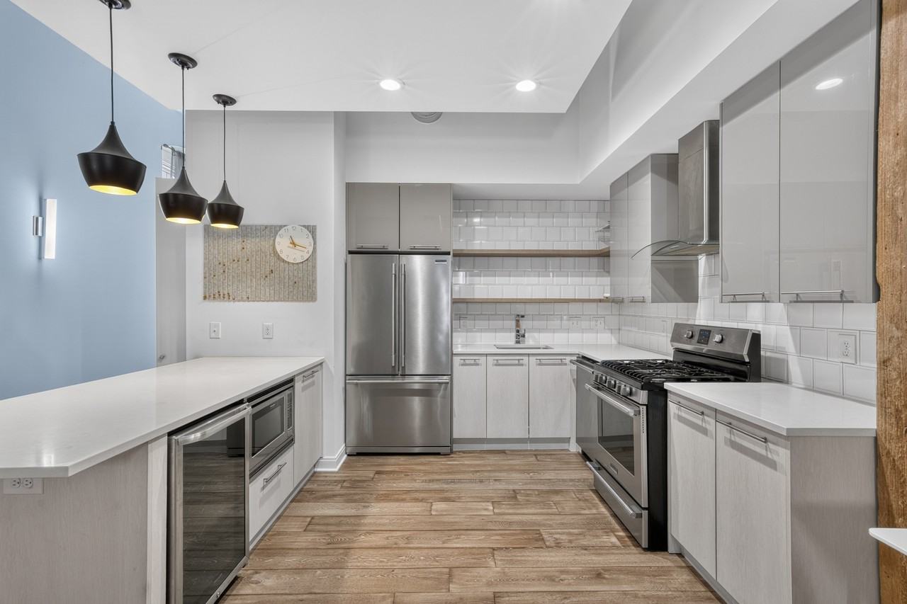 813 Broadway 302 #NA - Photo 7 of 20