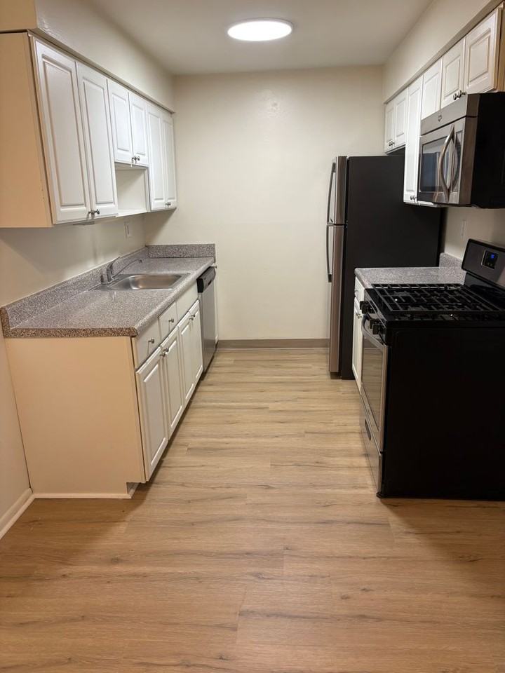 Willow Ridge Apartments - Photo 4 of 25