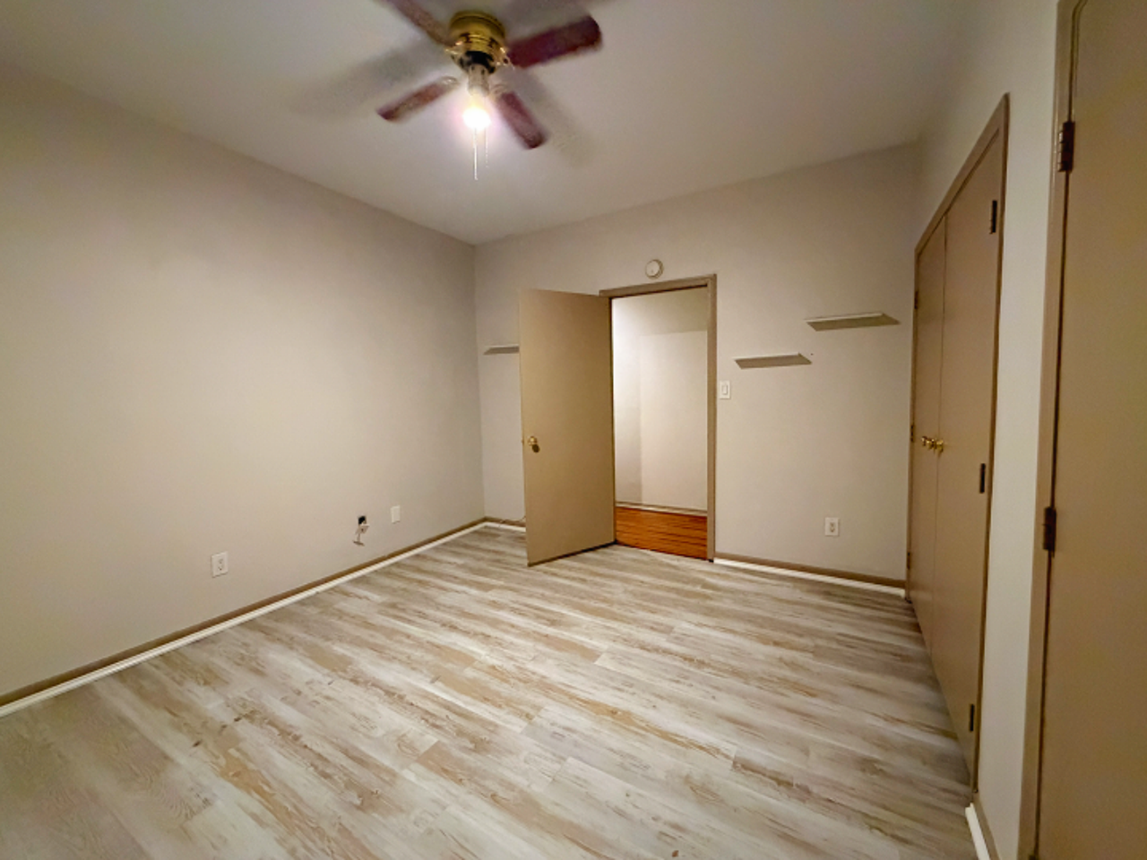 45 W Fall Creek Parkway South Dr #4 - Photo 6 of 14