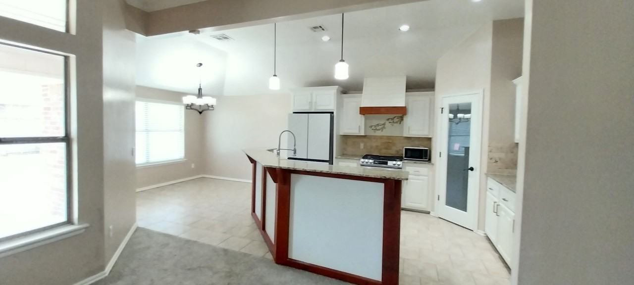 808 Canyon Dr #NA - Photo 5 of 16