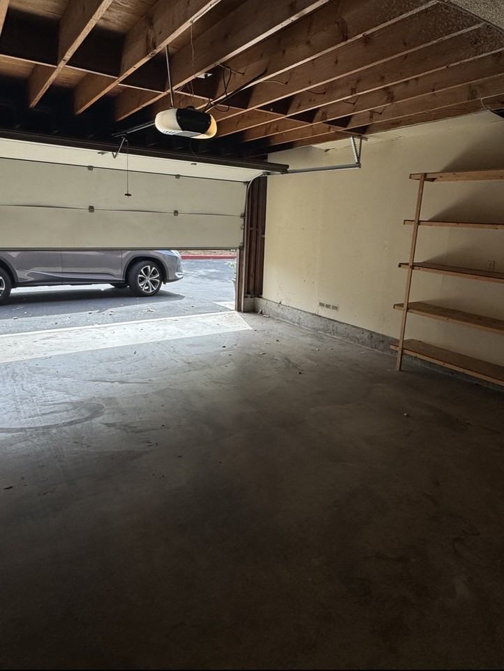 2174 Catalpa Ct #NA - Photo 5 of 16